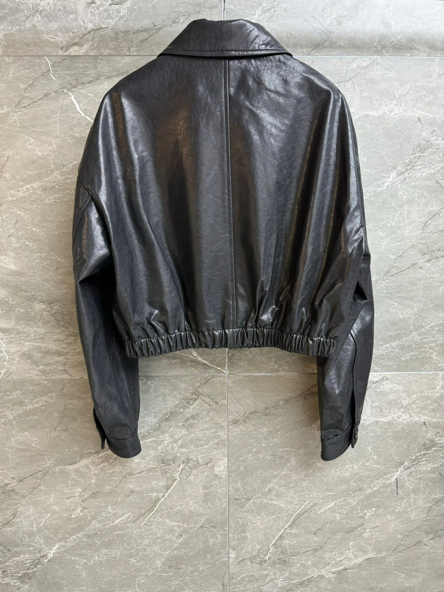 Кожаные Куртки И Дублёнки Женские Prada 1600632