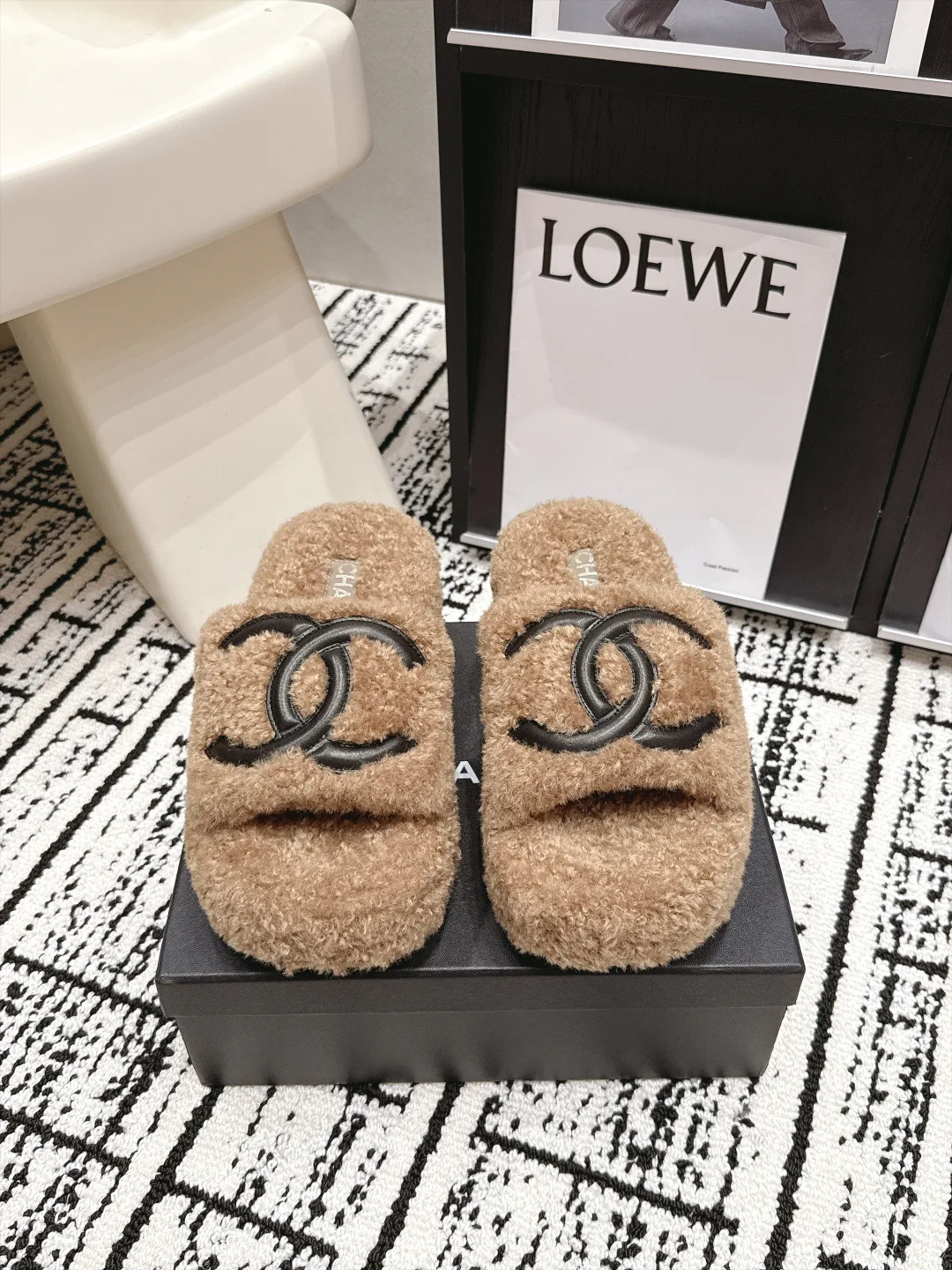 Тапочки Женские Chanel 18054517