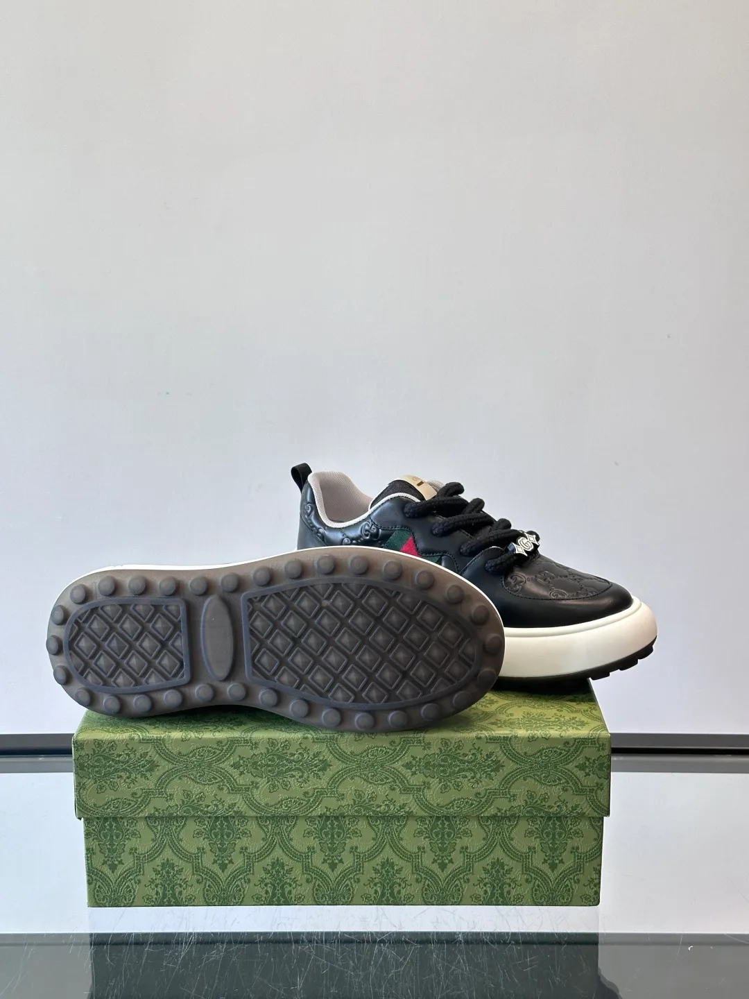 Кроссовки Мужские Gucci 564554