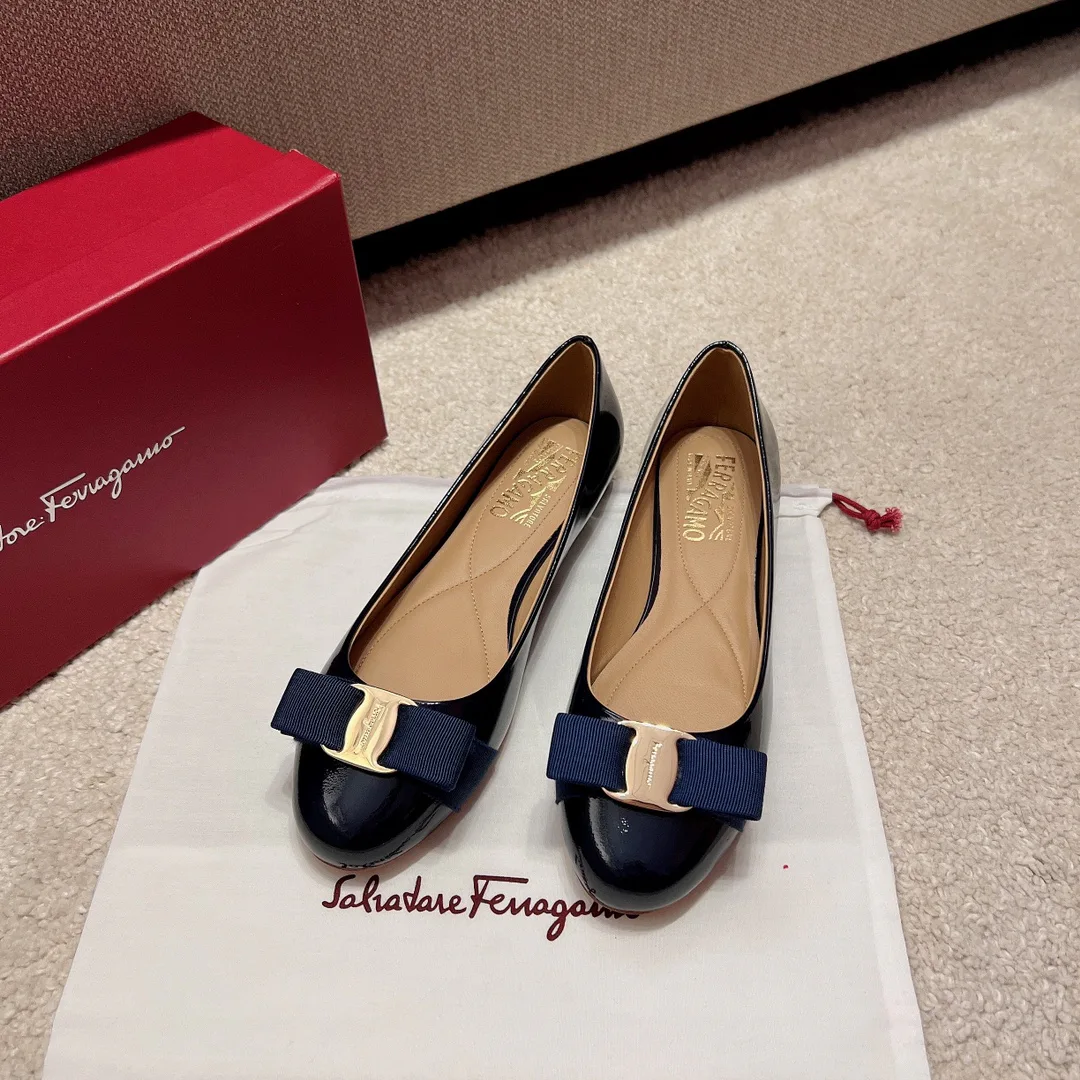Туфли Женские Salvatore Ferragamo 11902003