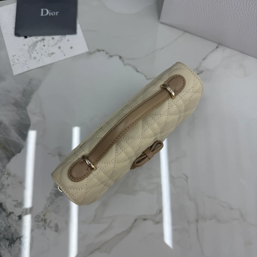 Классические Сумки Женские Christian Dior 12594753