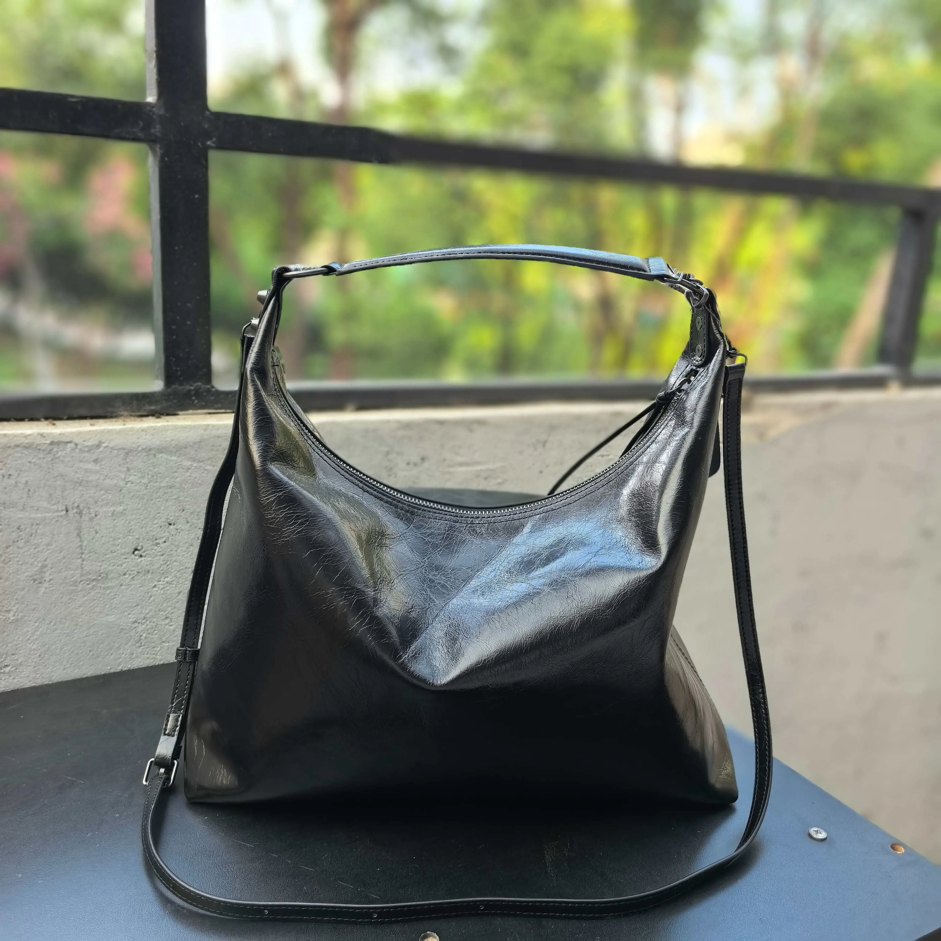 Классические Сумки Женские Balenciaga 496100