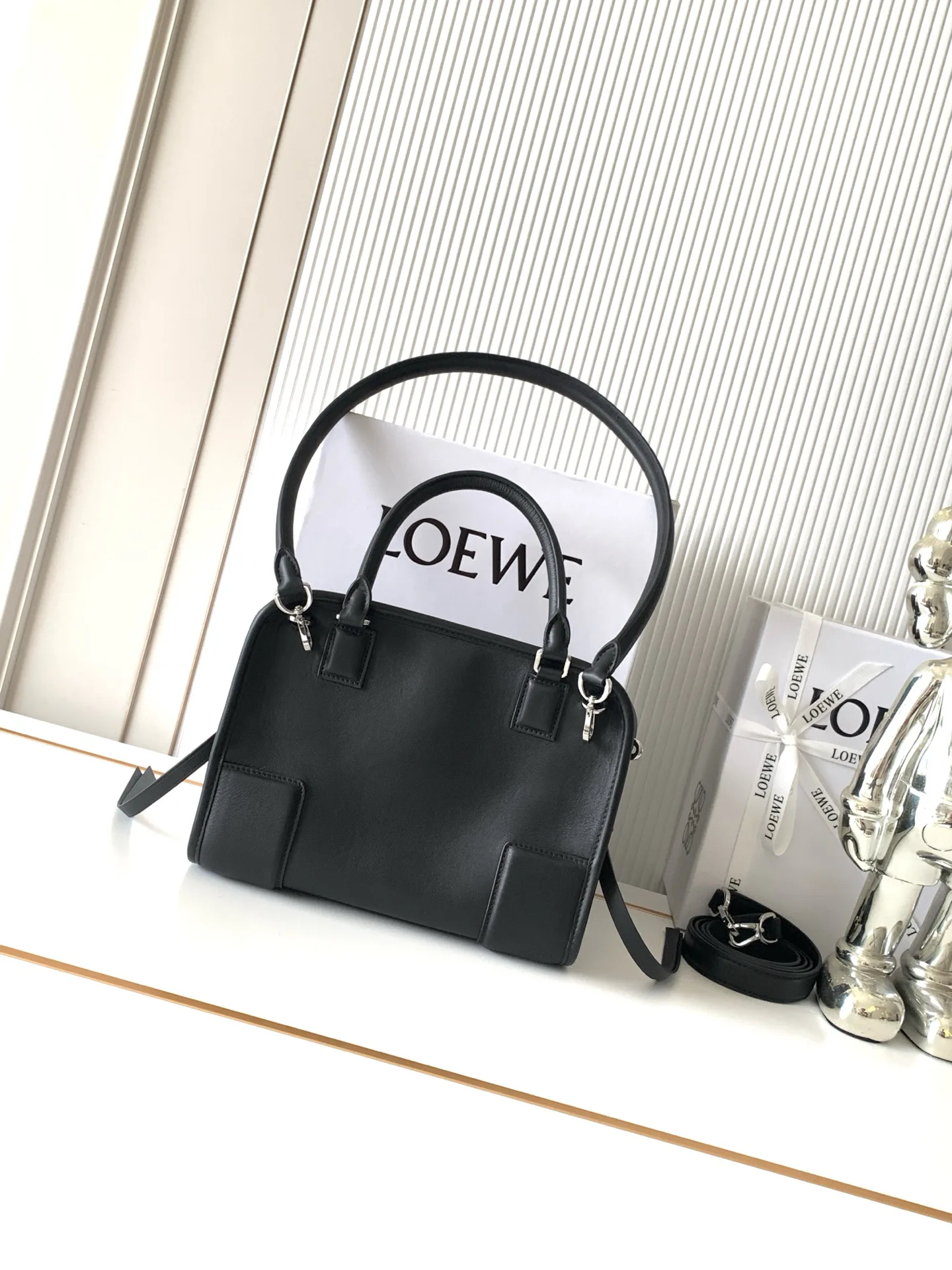 Классические Сумки Женские Loewe 13389854