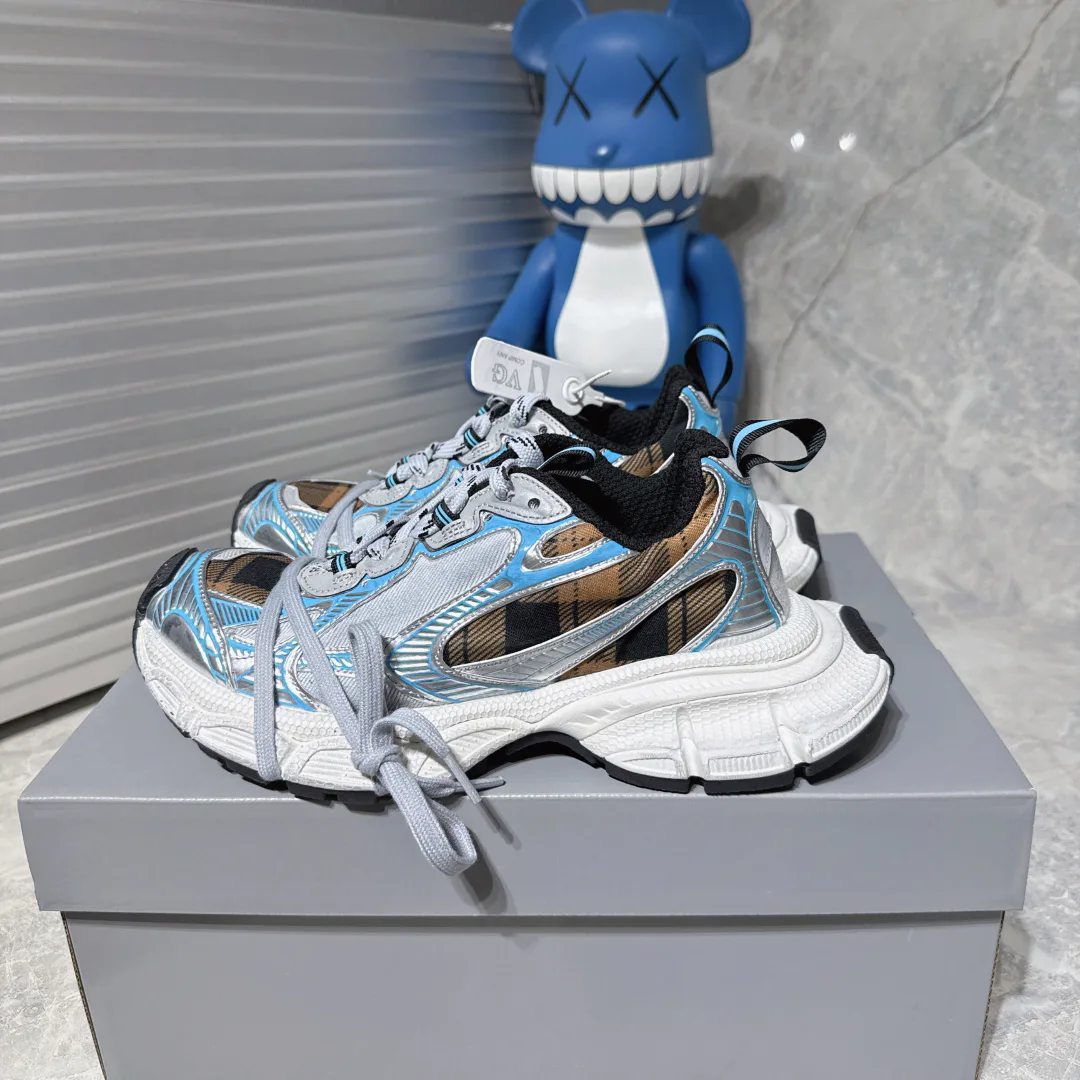 Кроссовки Женские Balenciaga 19762372