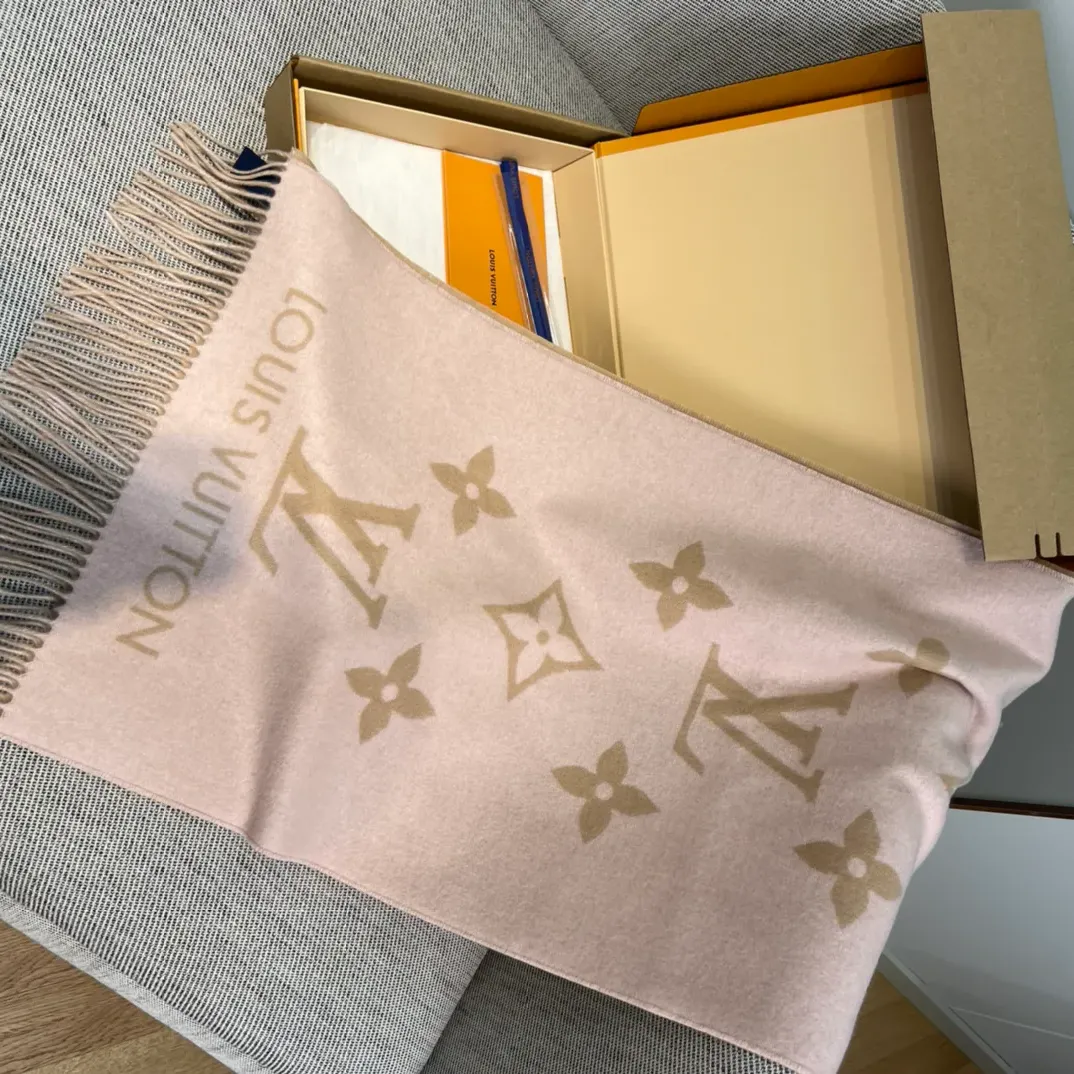 Шарфы Louis Vuitton 115105