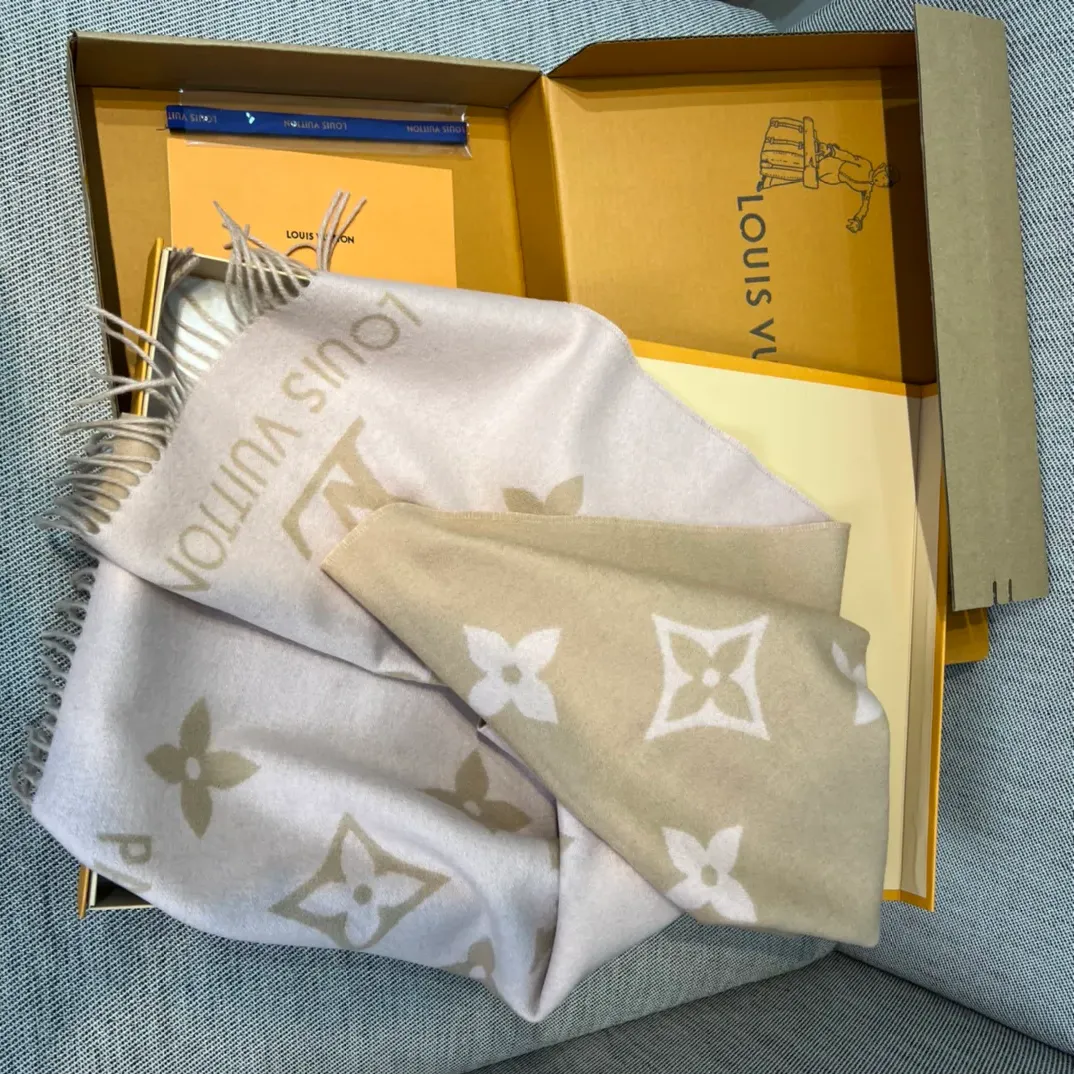 Шарфы Louis Vuitton 115105