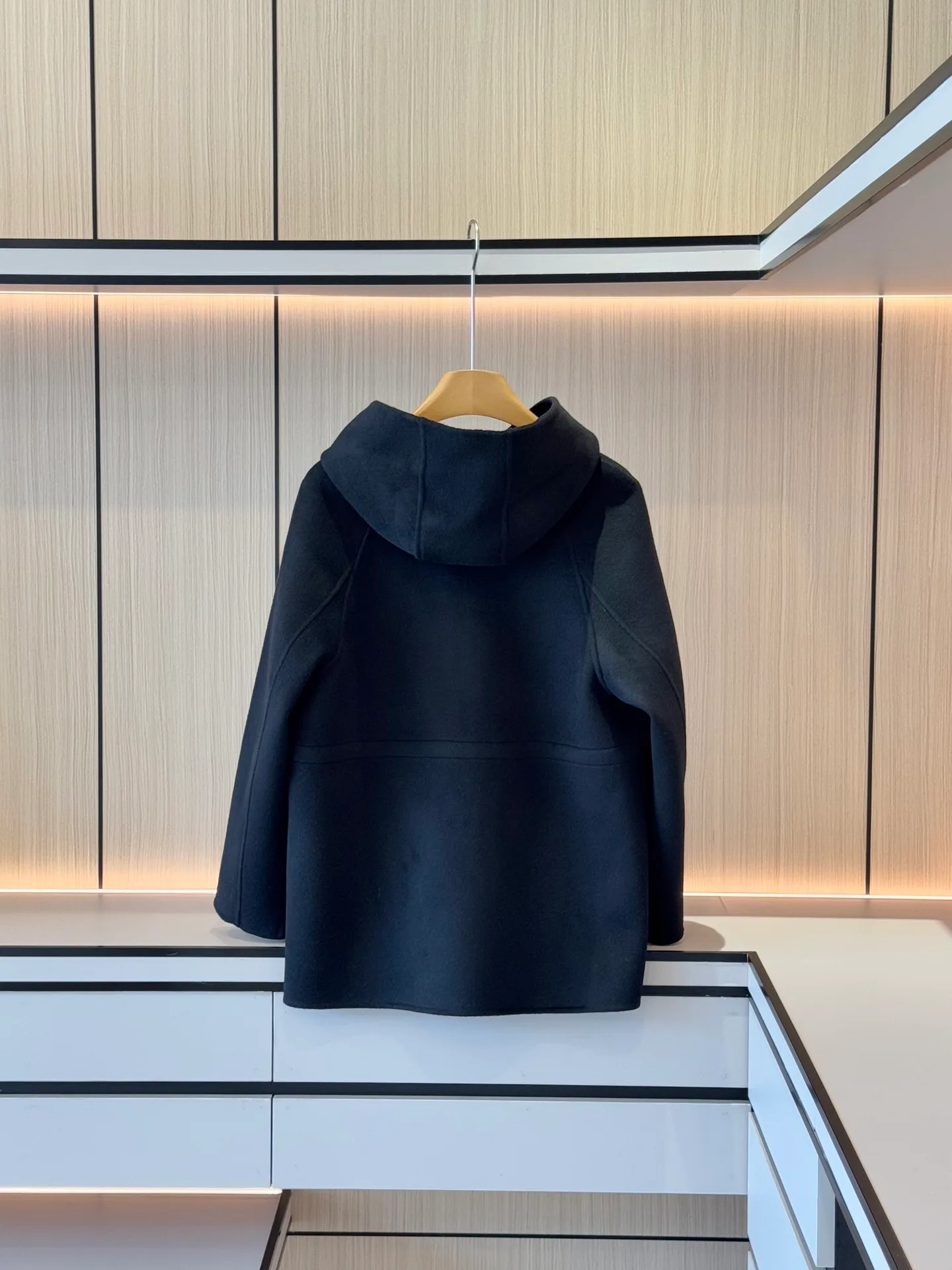 Пальто Женские Fendi 19180619