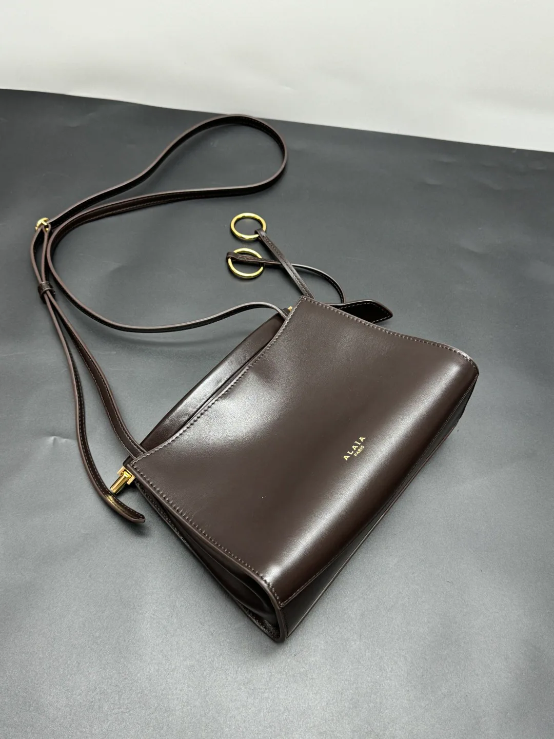 Классические Сумки Женские Alaia 11667410