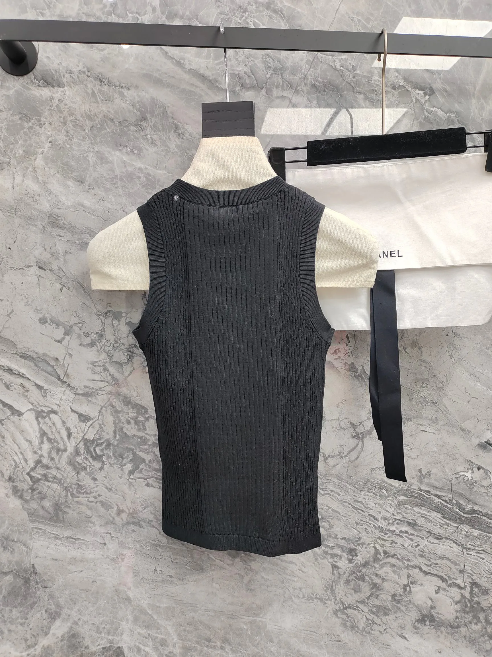 Жилеты Женские Chanel 1276889