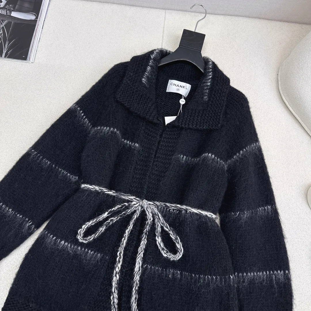 Куртки И Пуховики Женские Chanel 9731355