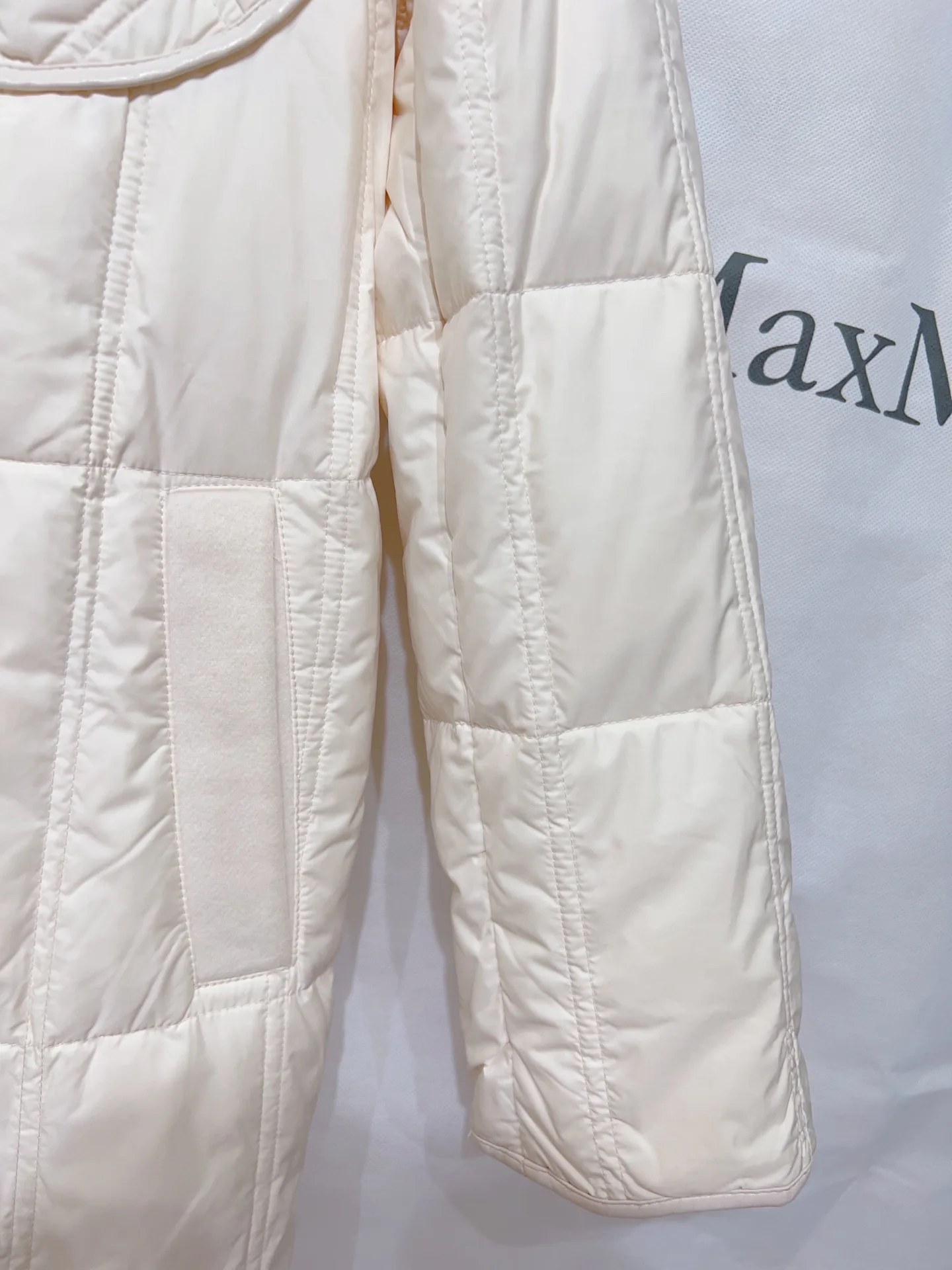 Куртки И Пуховики Женские Max Mara 18734085
