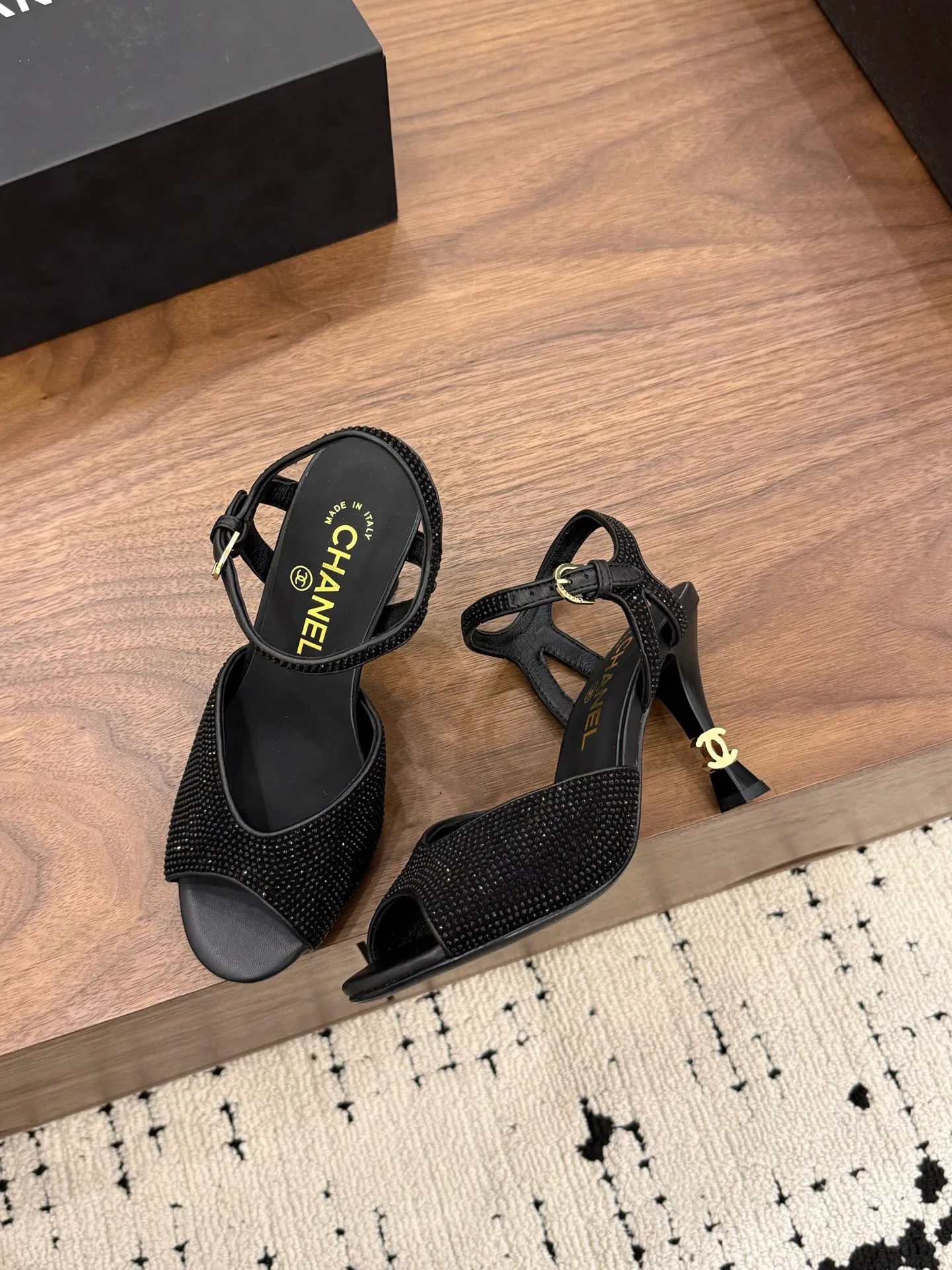 Босоножки Женские Chanel 12622654