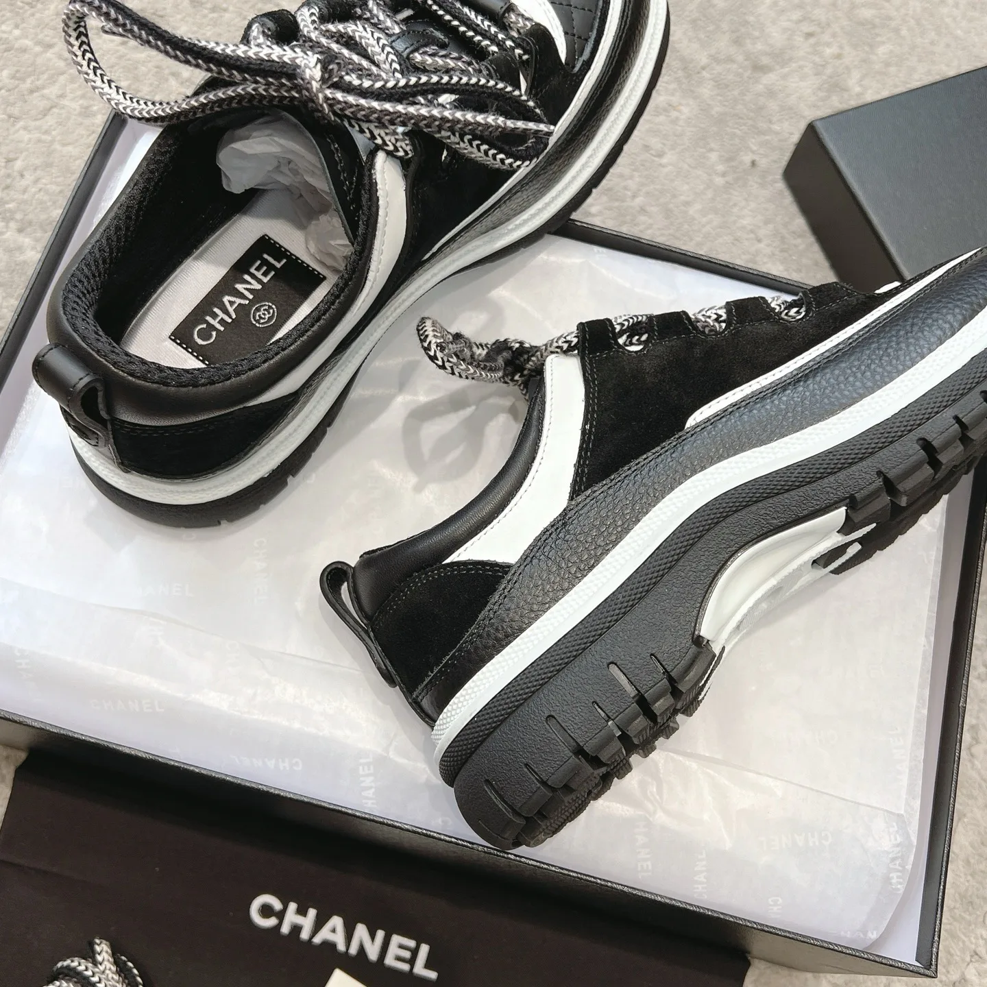 Кроссовки Женские Chanel 11407473