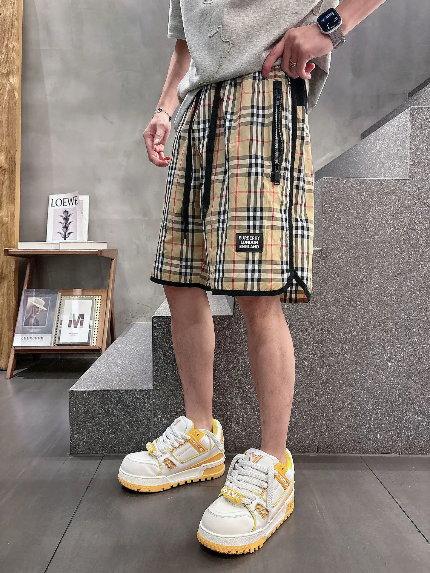 Шорты Мужские Burberry 13479637