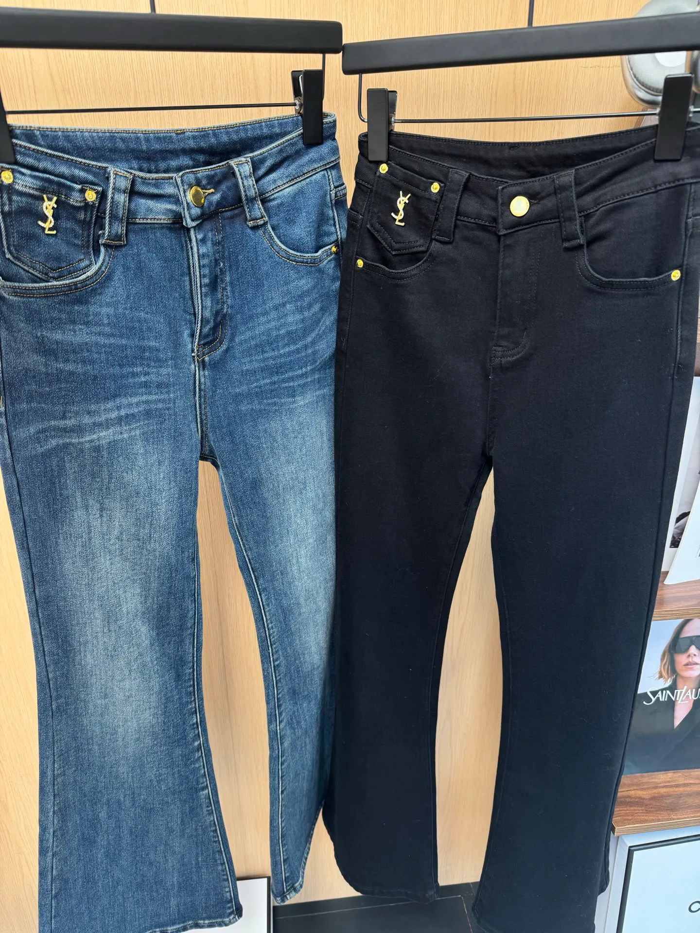 Джинсы Женские Saint Laurent 19588885