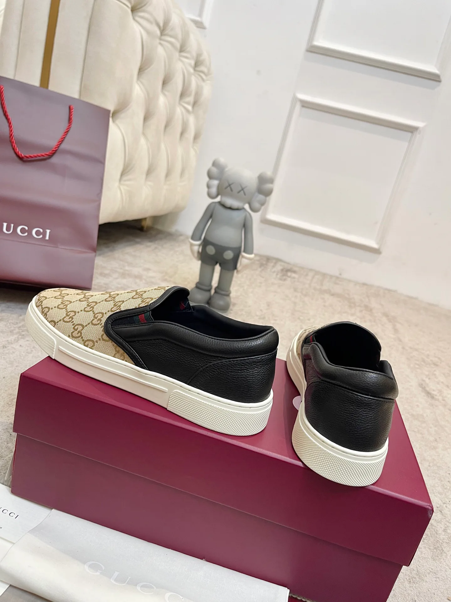 Кроссовки Женские Gucci 18901582