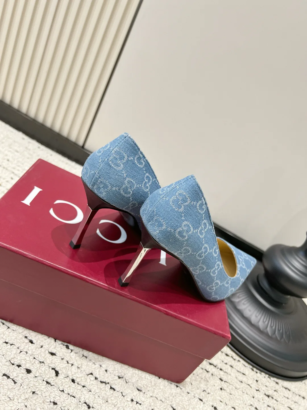 Туфли Женские Gucci 17637821