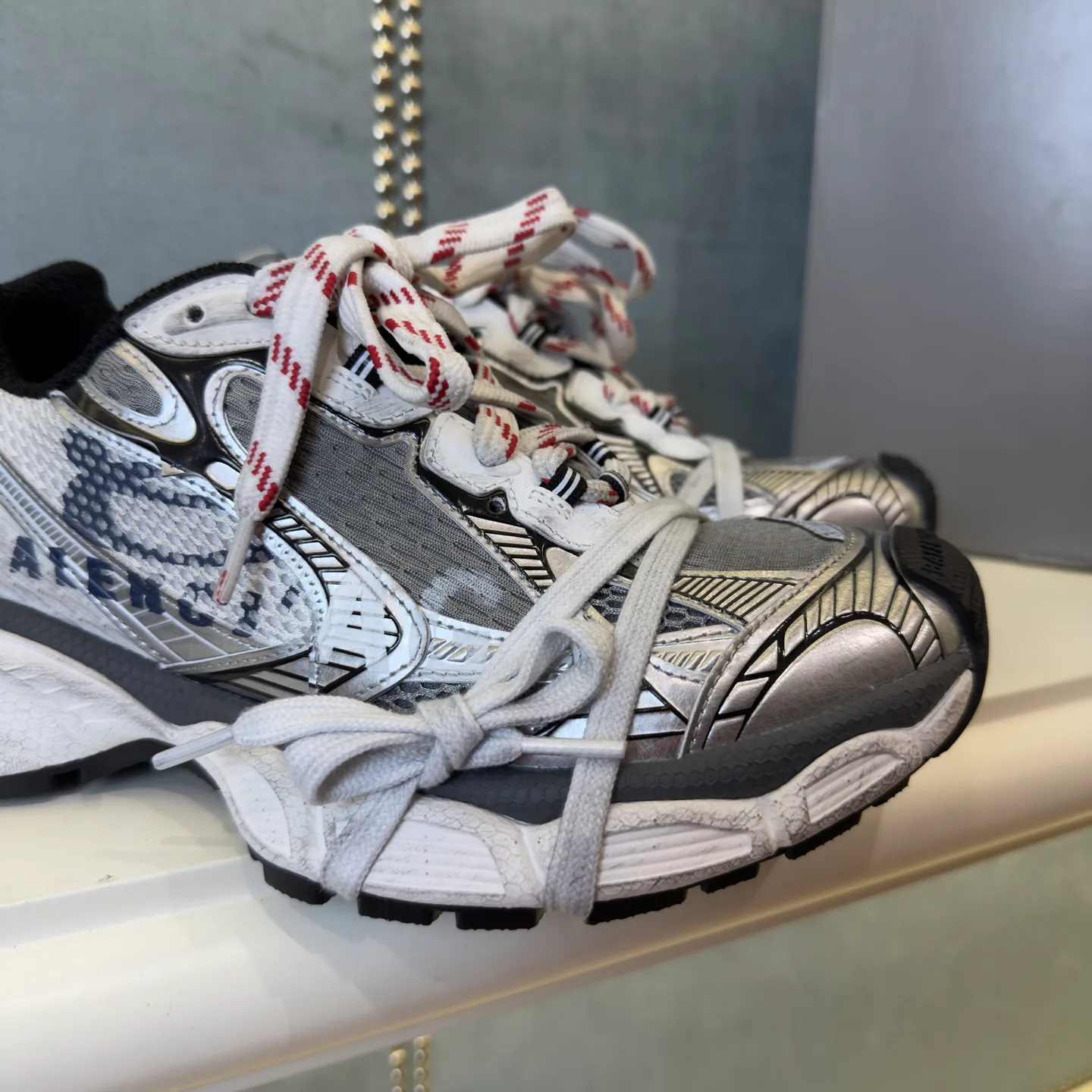 Кроссовки Женские Balenciaga 10997392