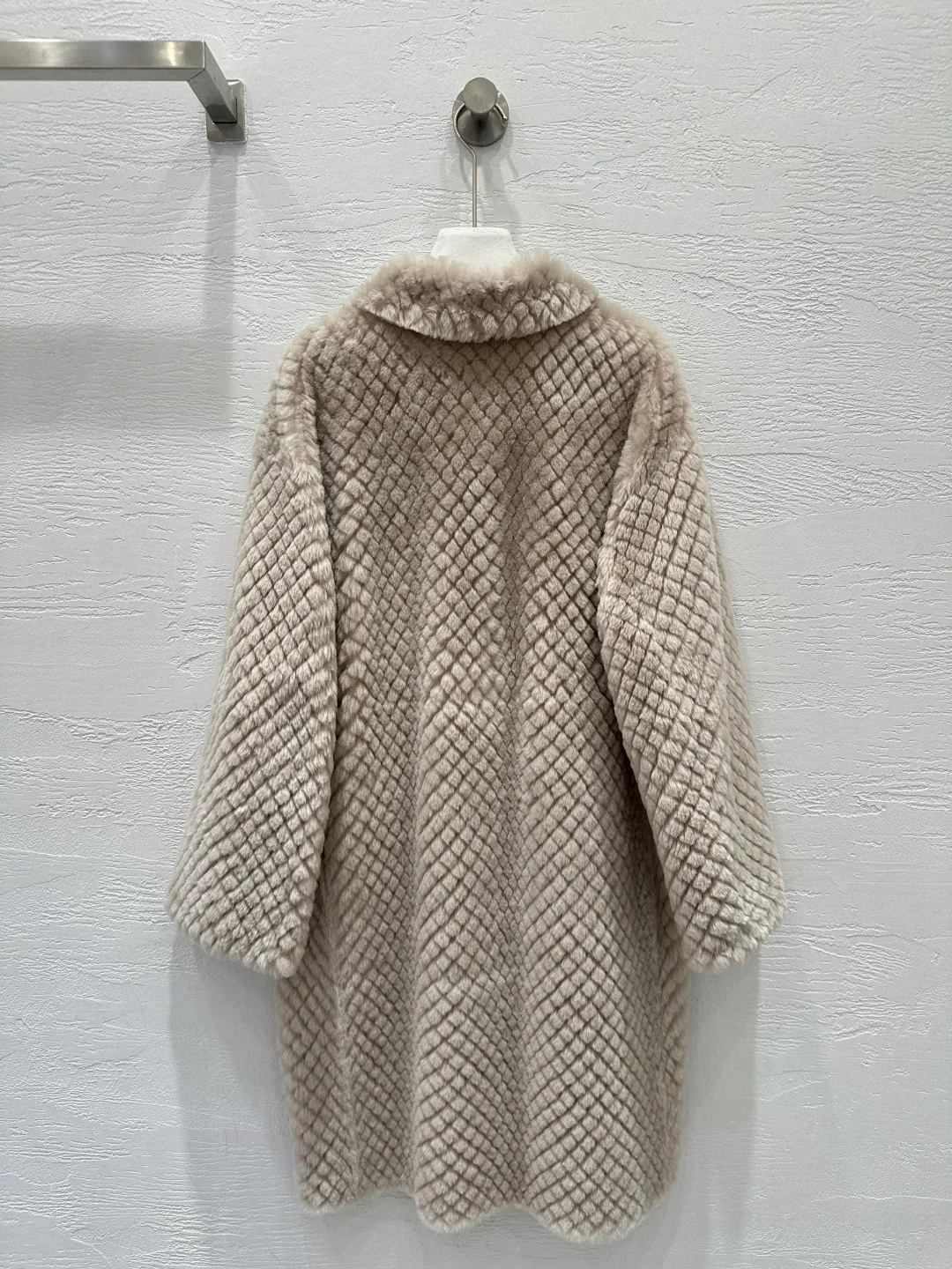 Кожаные Куртки И Дублёнки Женские Bottega Veneta 520747