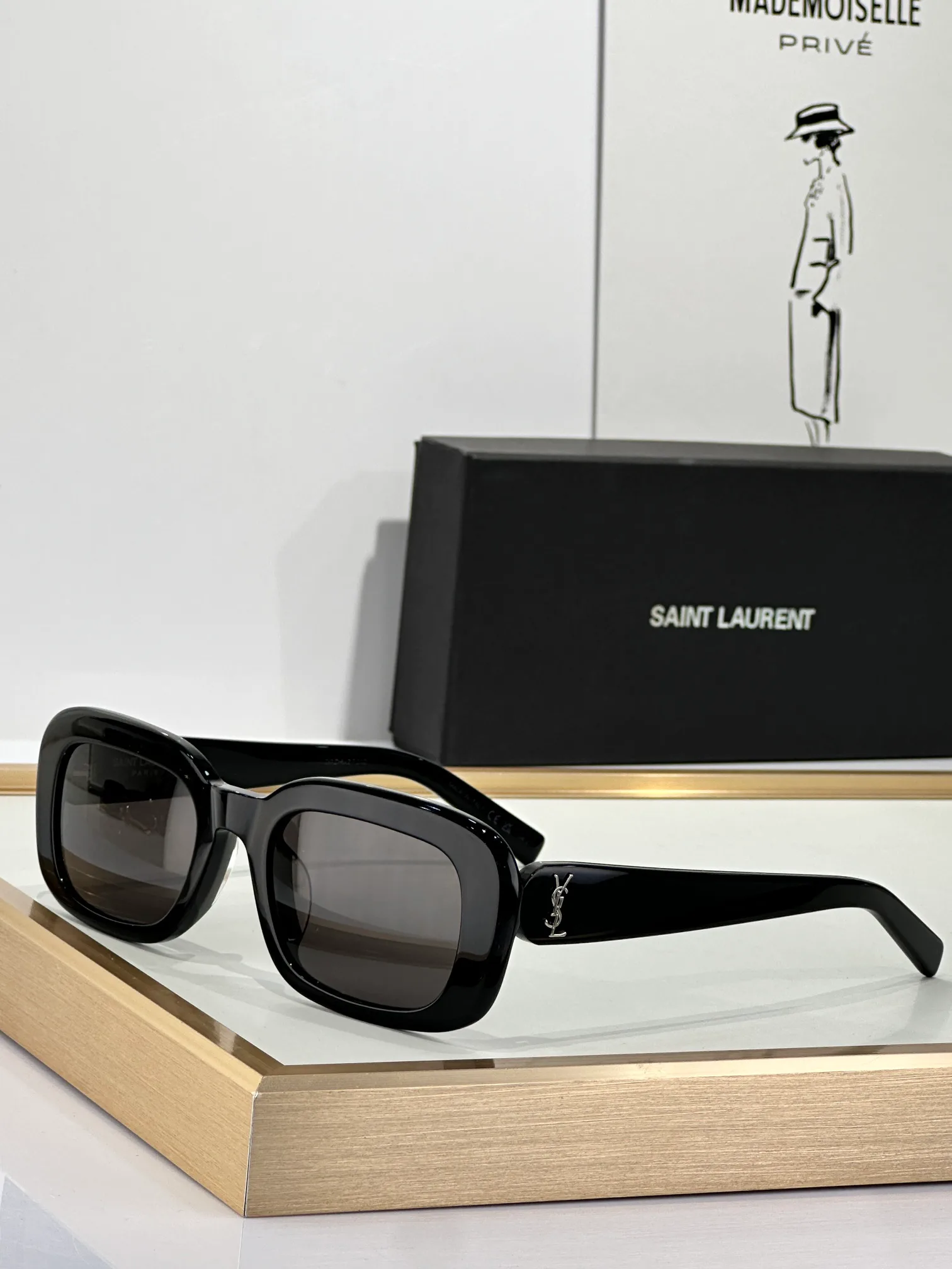 Очки Saint Laurent 17949304