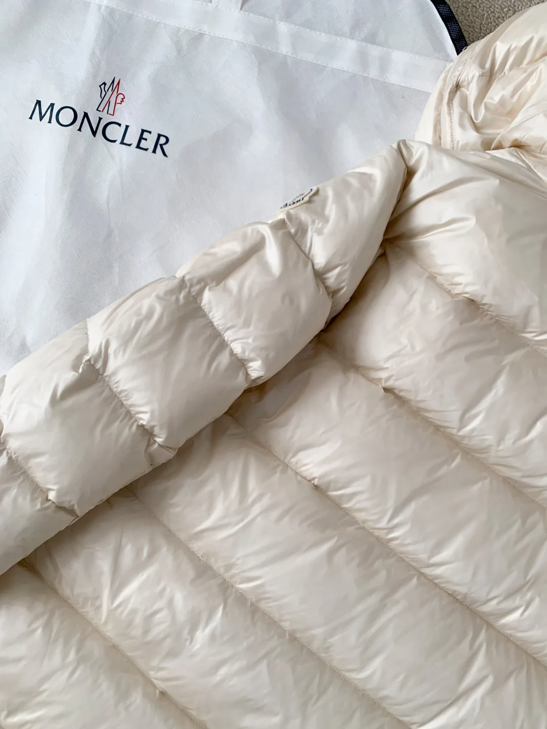Куртки И Пуховики Мужские Moncler 512293