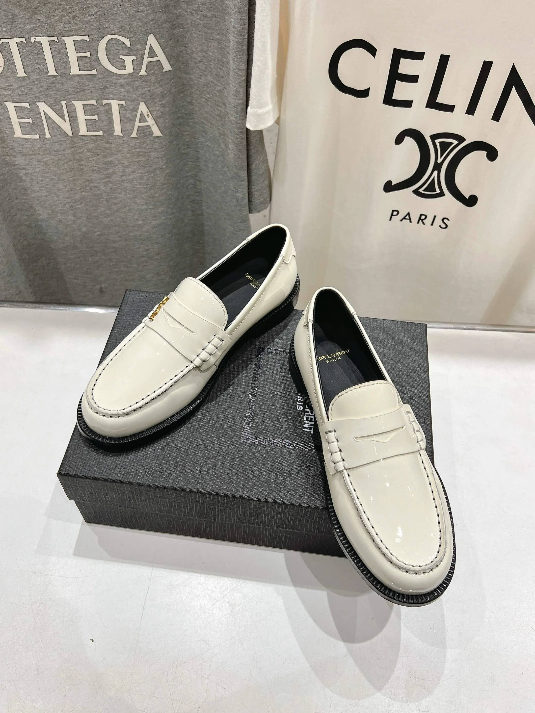 Лоферы Женские Saint Laurent 10030