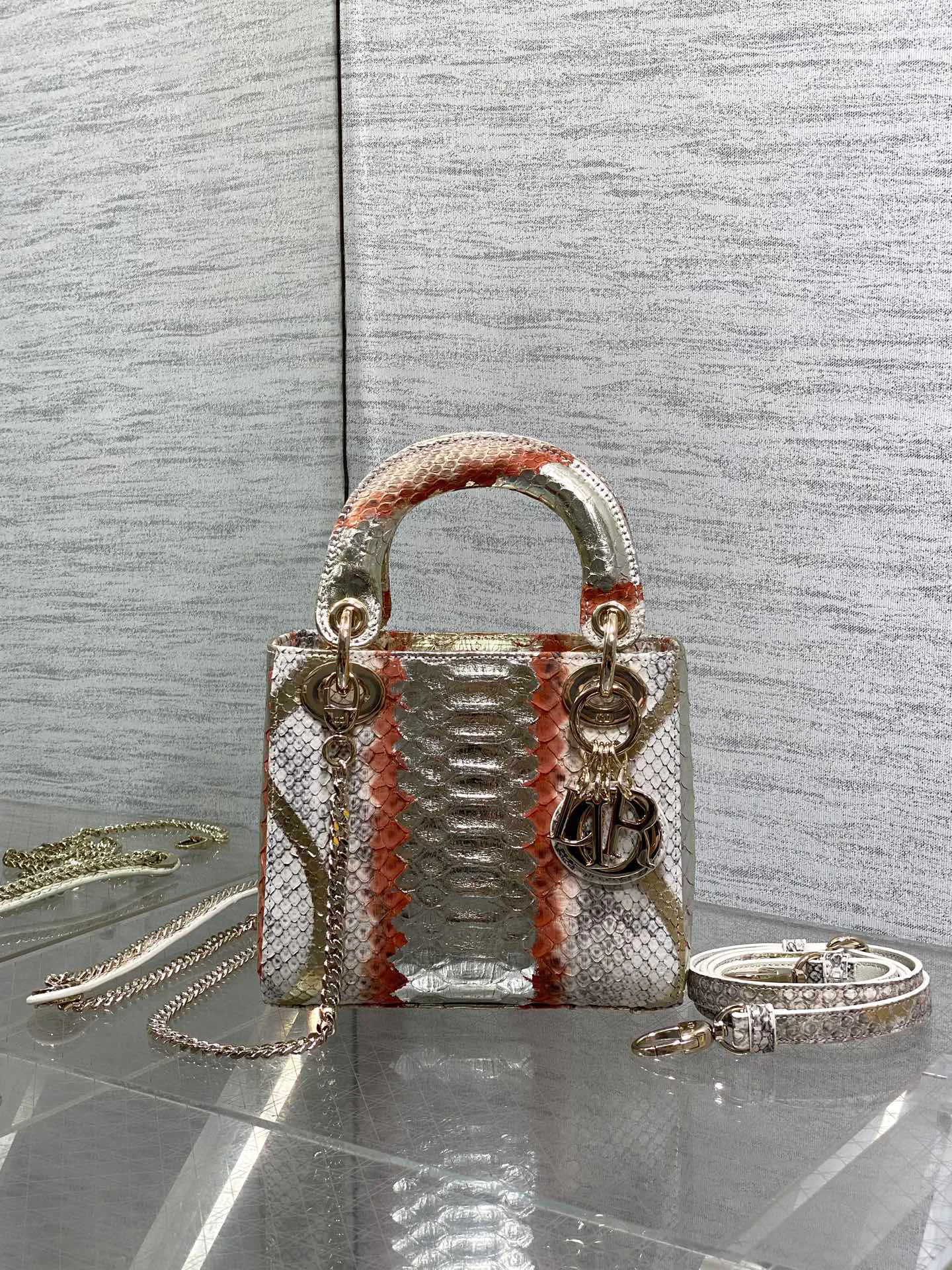 Классические Сумки Женские Christian Dior 11581708