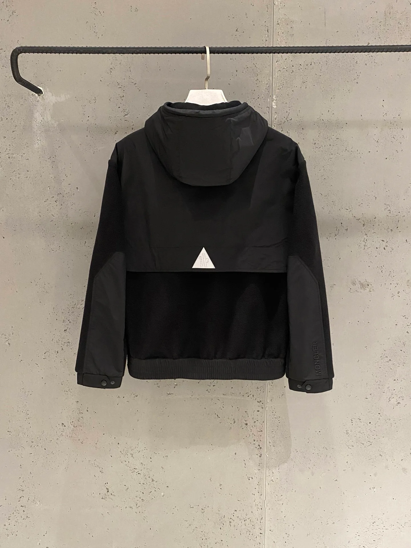 Куртки И Пуховики Мужские Moncler 1859709