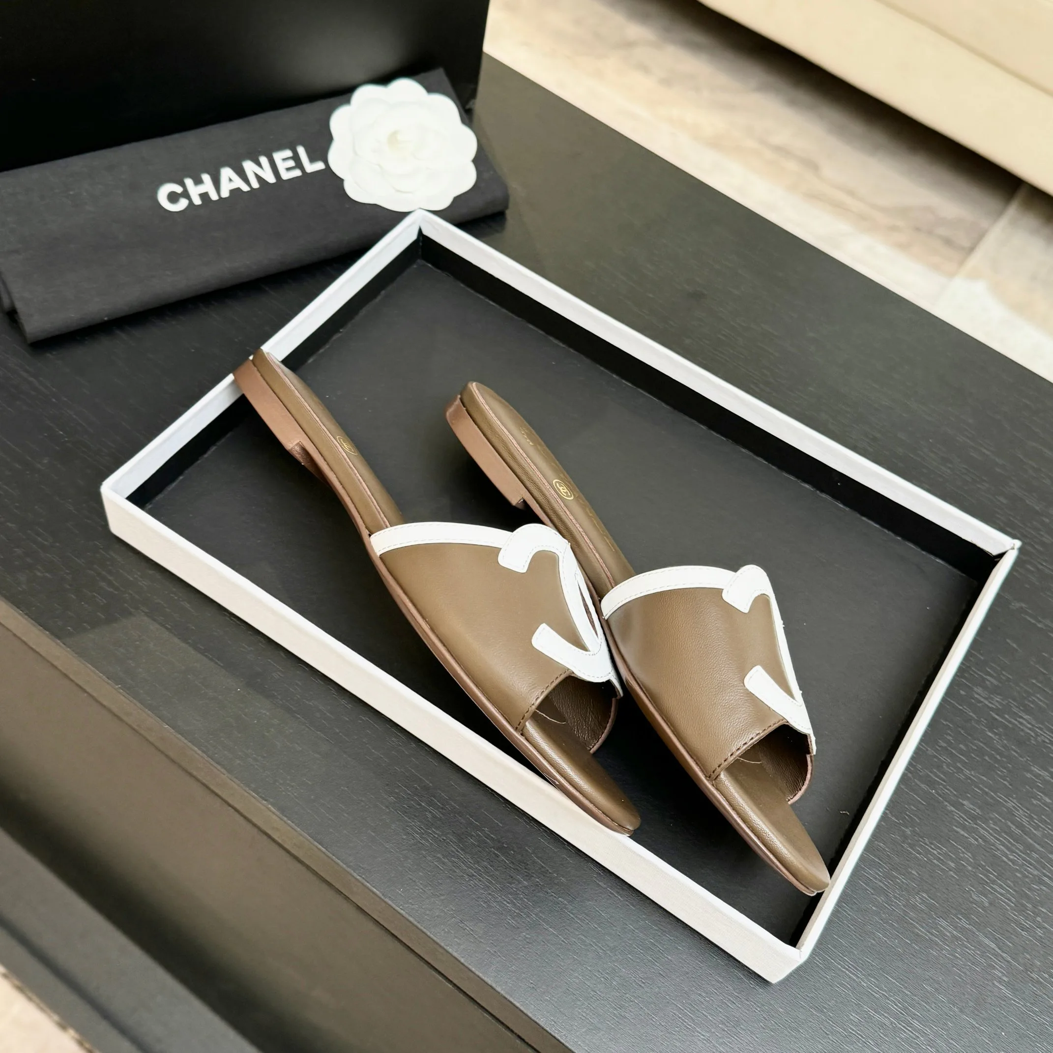 Сандалии Женские Chanel 11648960