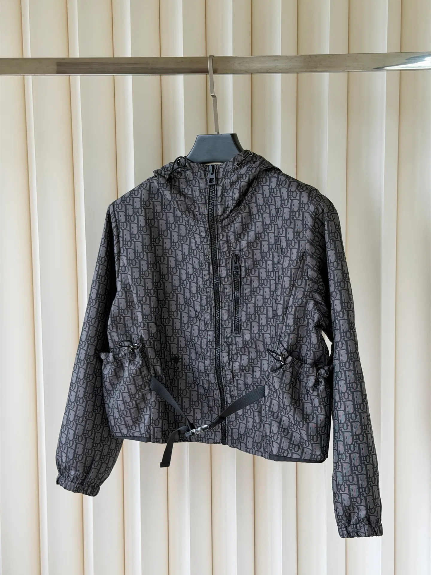 Куртки И Пуховики Женские Christian Dior 18885428
