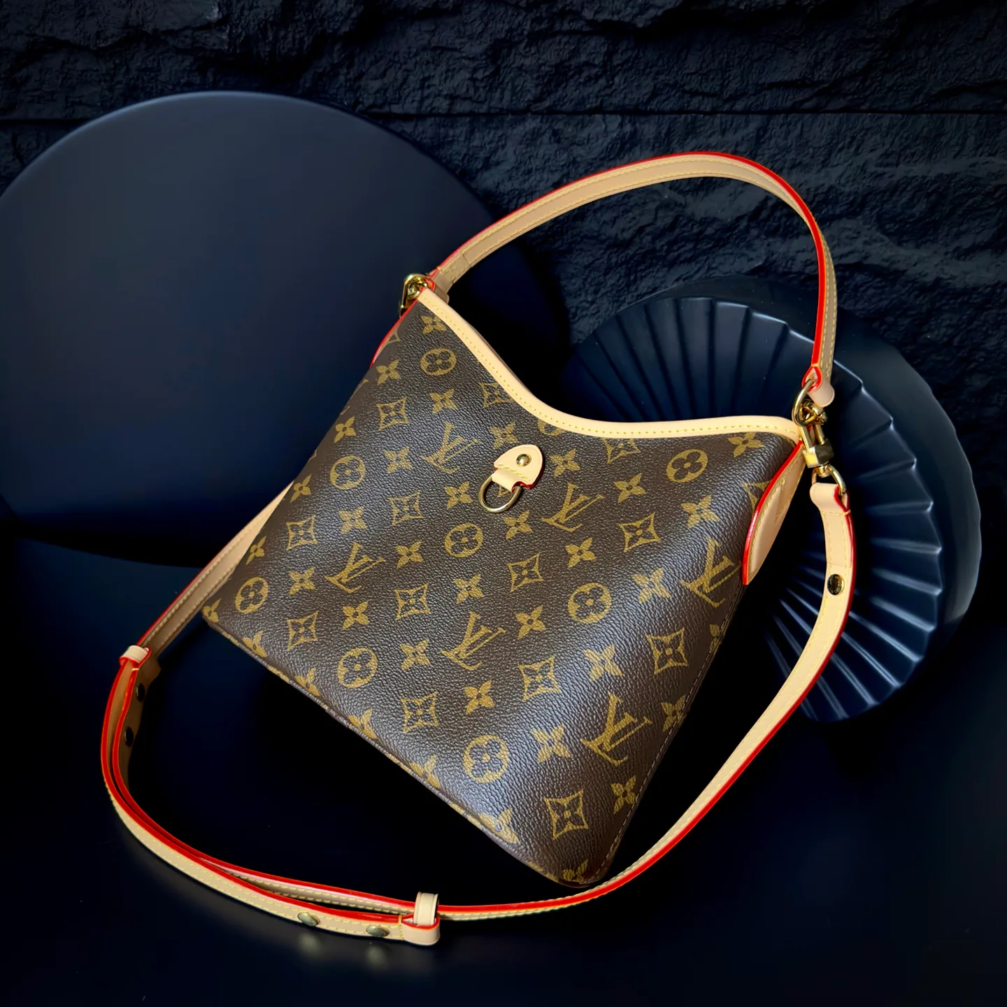 Классические Сумки Женские Louis Vuitton 18170512