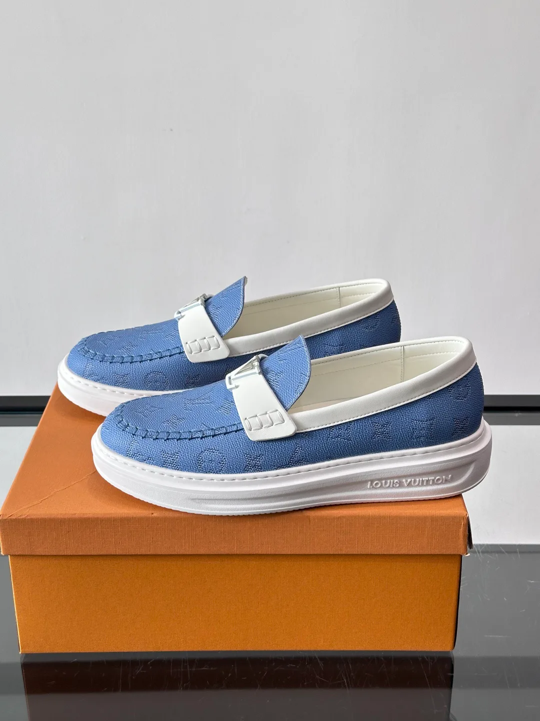 Слипоны Мужские Louis Vuitton 13562638