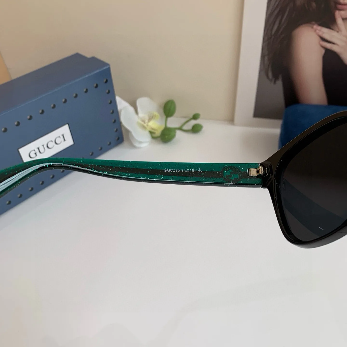 Очки Gucci 13135750