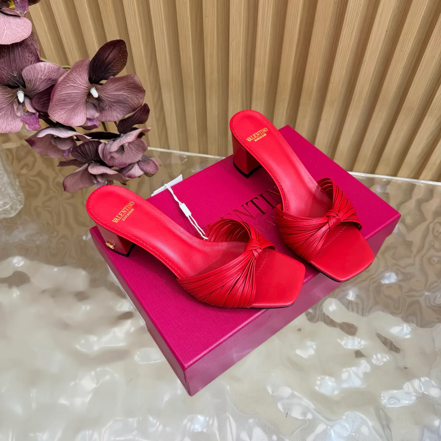 Босоножки Женские Valentino 17728240