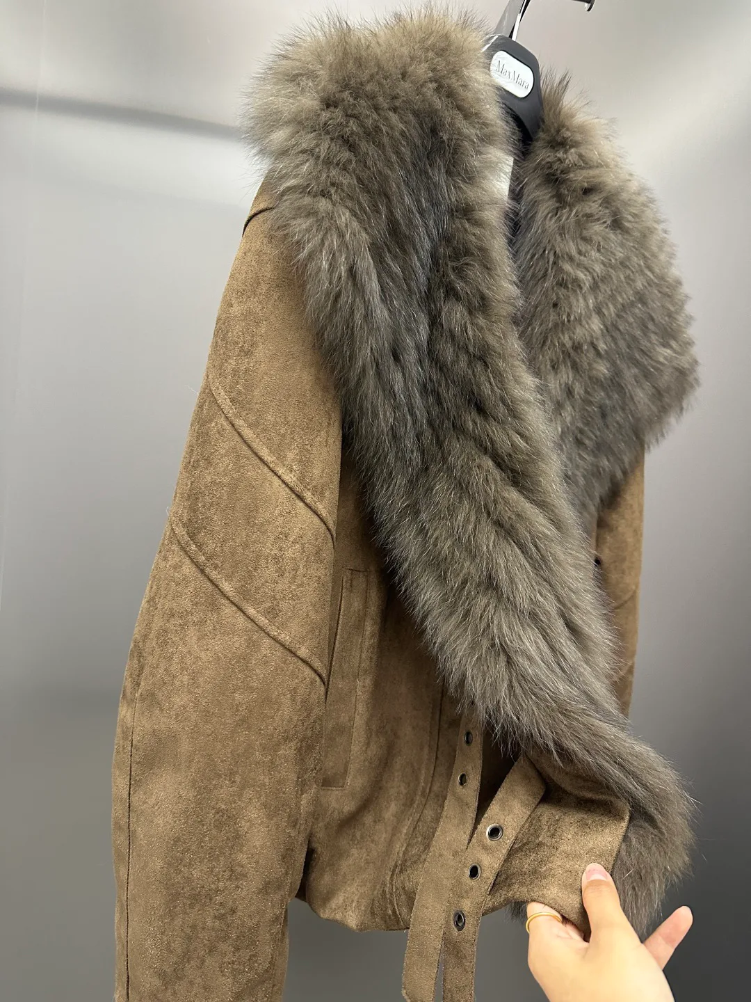 Куртки И Пуховики Женские Max Mara 18702435