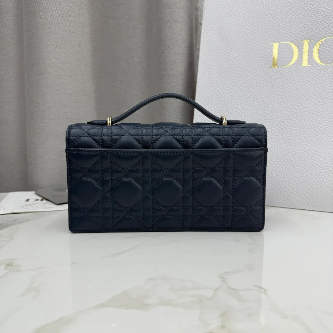 Классические Сумки Женские Christian Dior 12594771