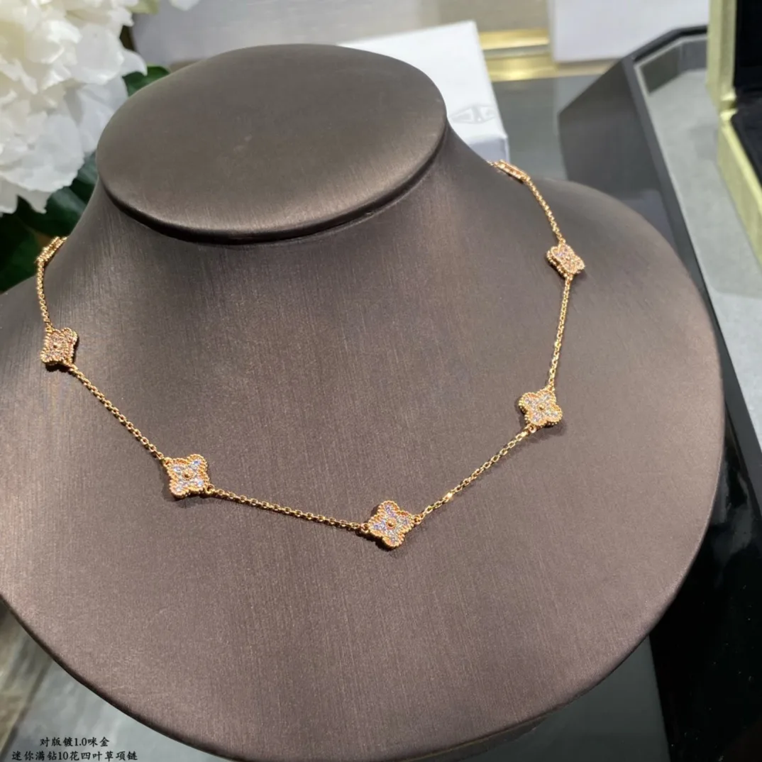 Бижутерия Van Cleef & Arpels 17857373