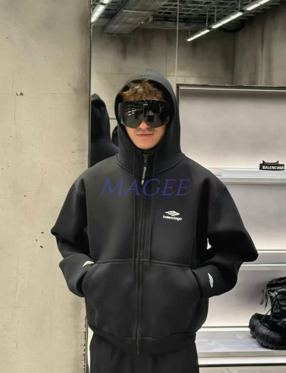 Свитшоты И Худи Мужские Balenciaga 10452250