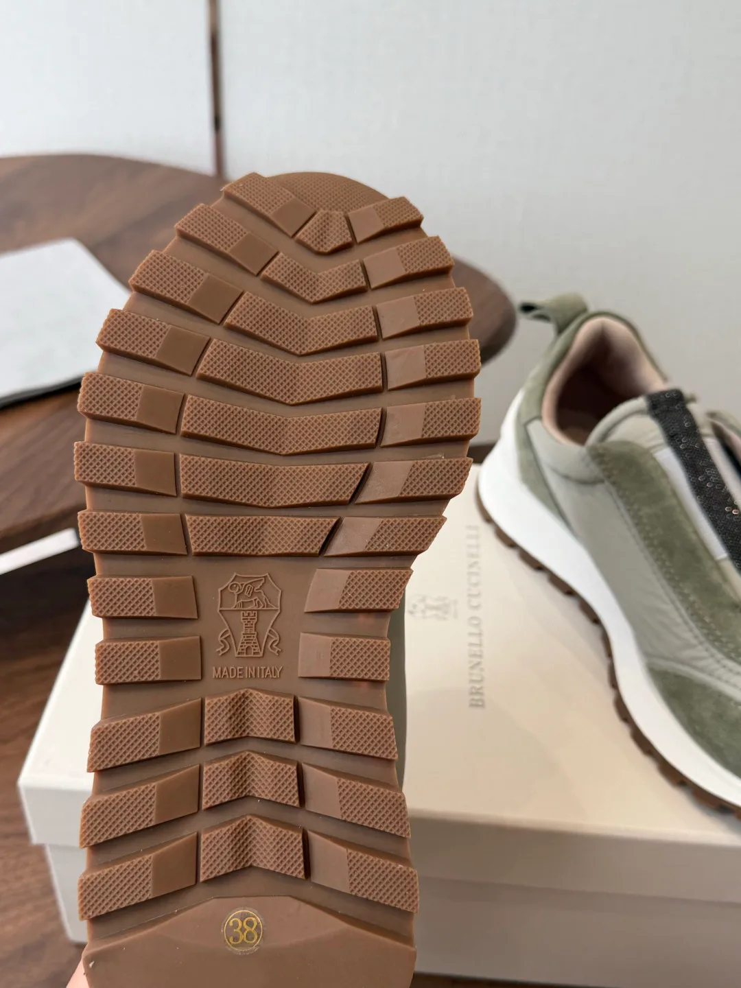 Кроссовки Женские Brunello Cucinelli 17461333