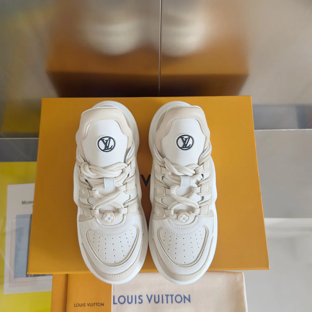 Кроссовки Женские Louis Vuitton 10273368