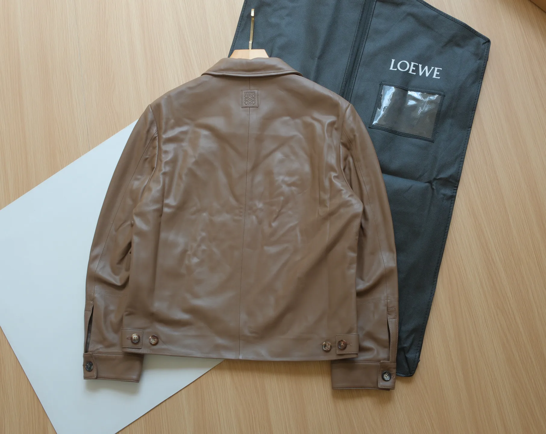 Кожаные Куртки И Дублёнки Женские Loewe 17918757