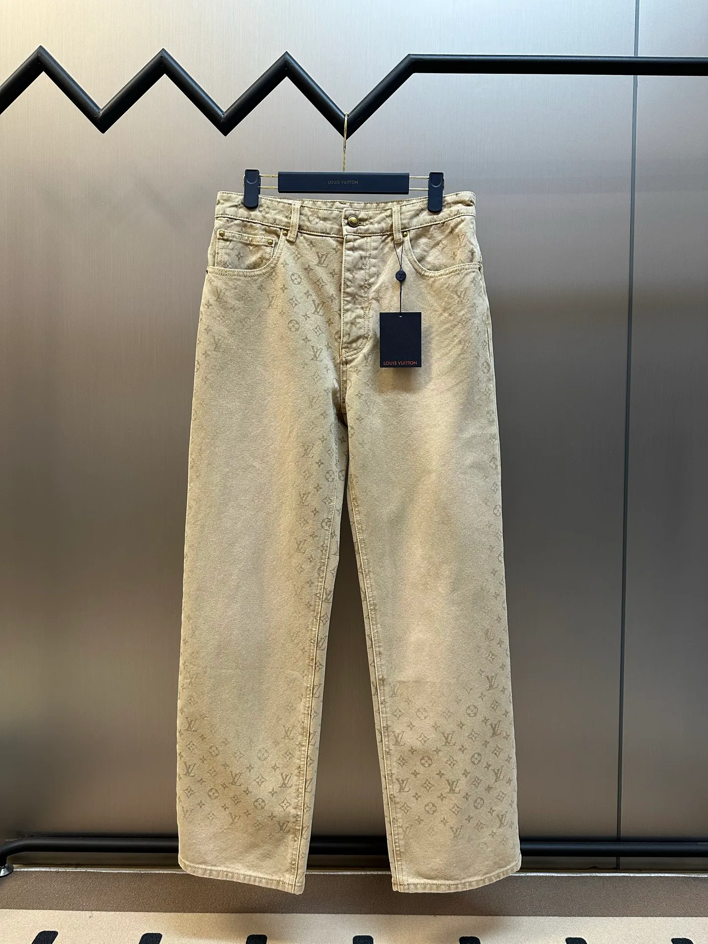 Джинсы Мужские Louis Vuitton 17299060