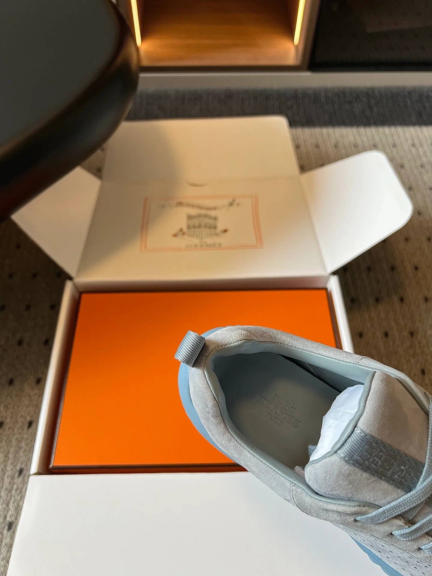 Кроссовки Женские Hermes 17625152