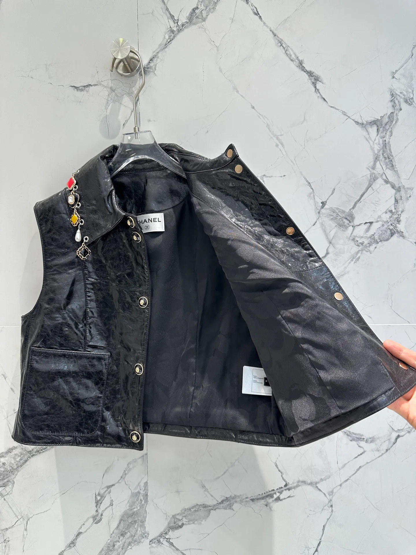 Жилеты Женские Chanel 18734707