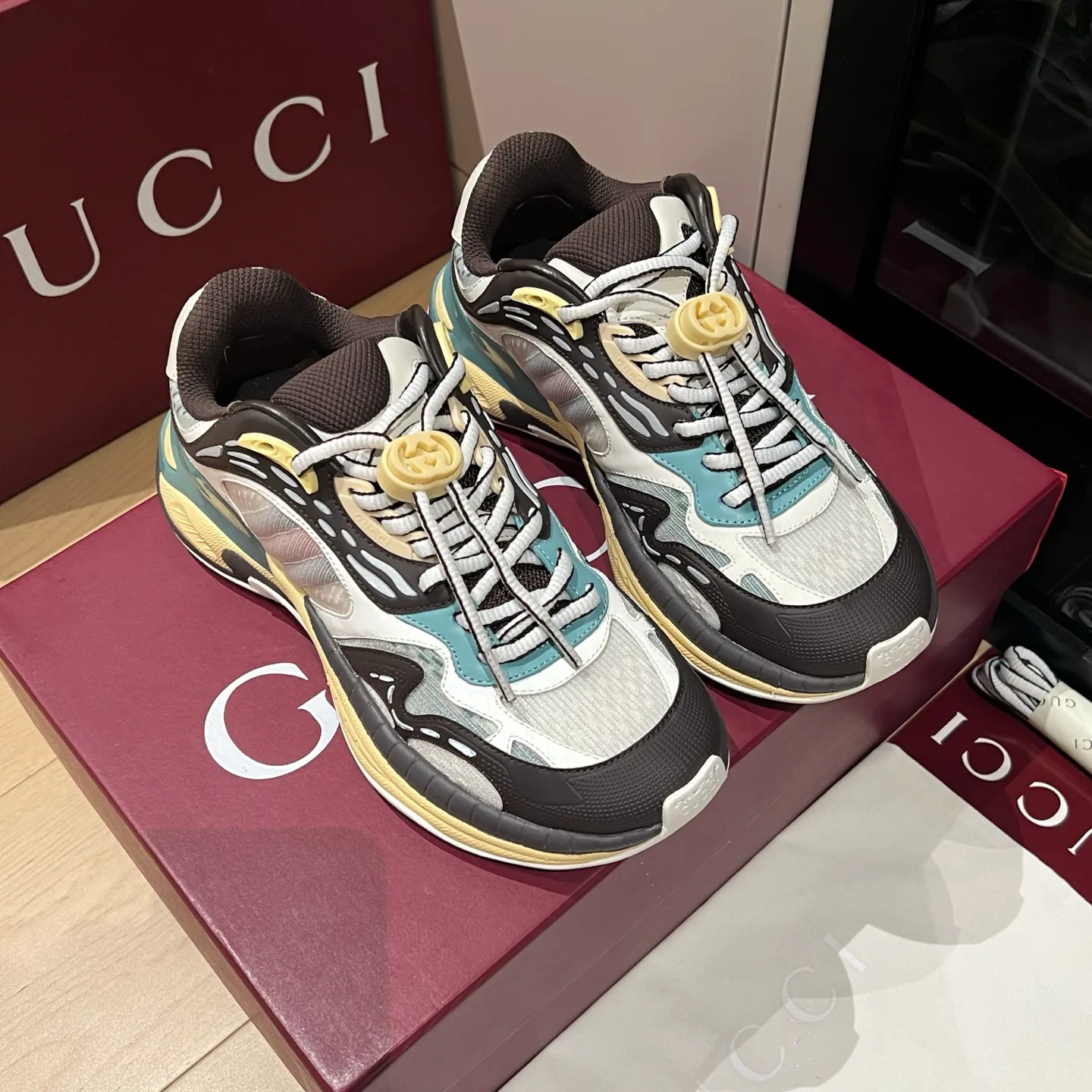 Кроссовки Женские Gucci 305884