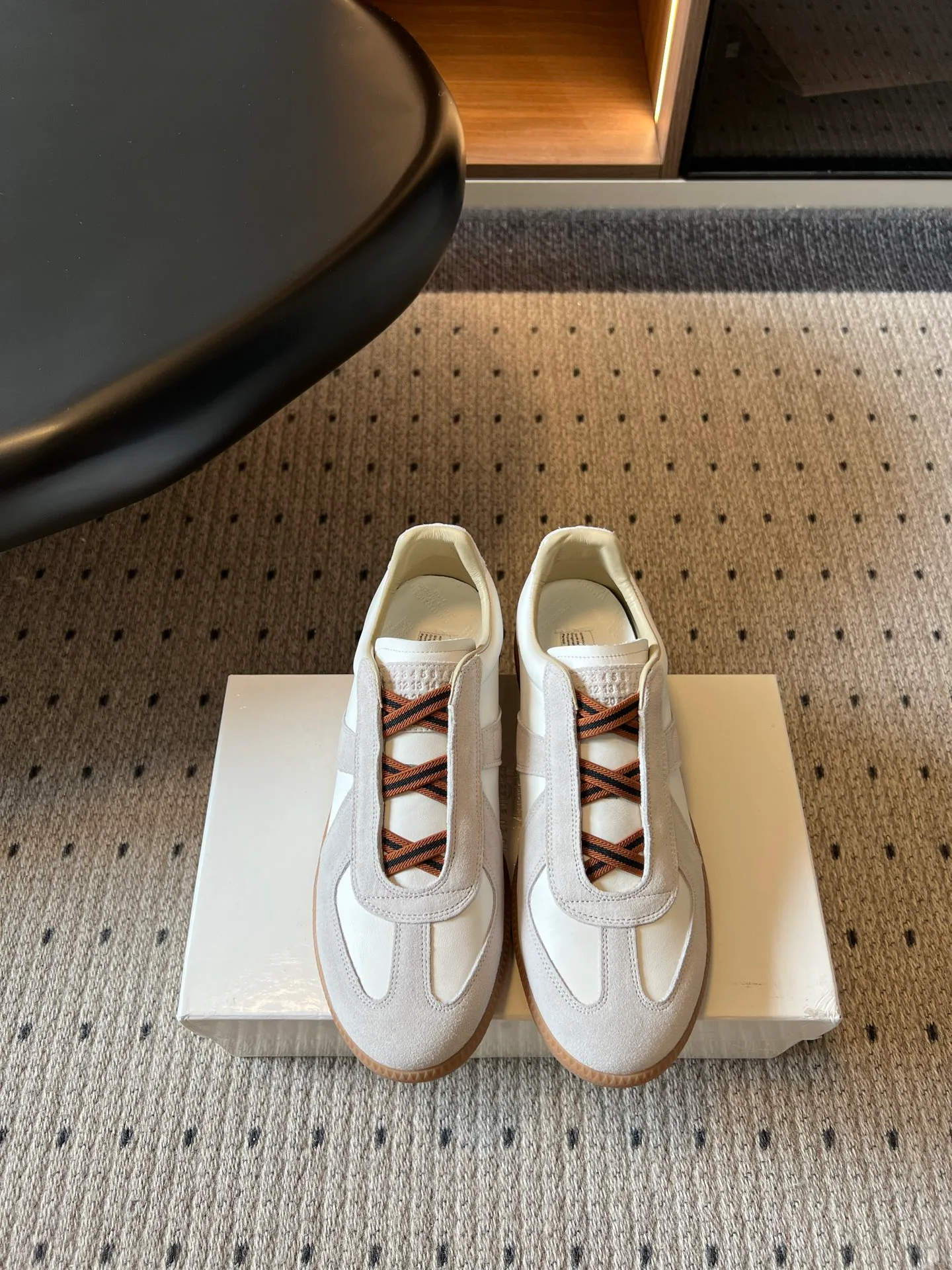 Кроссовки Женские Maison Margiela 17568936