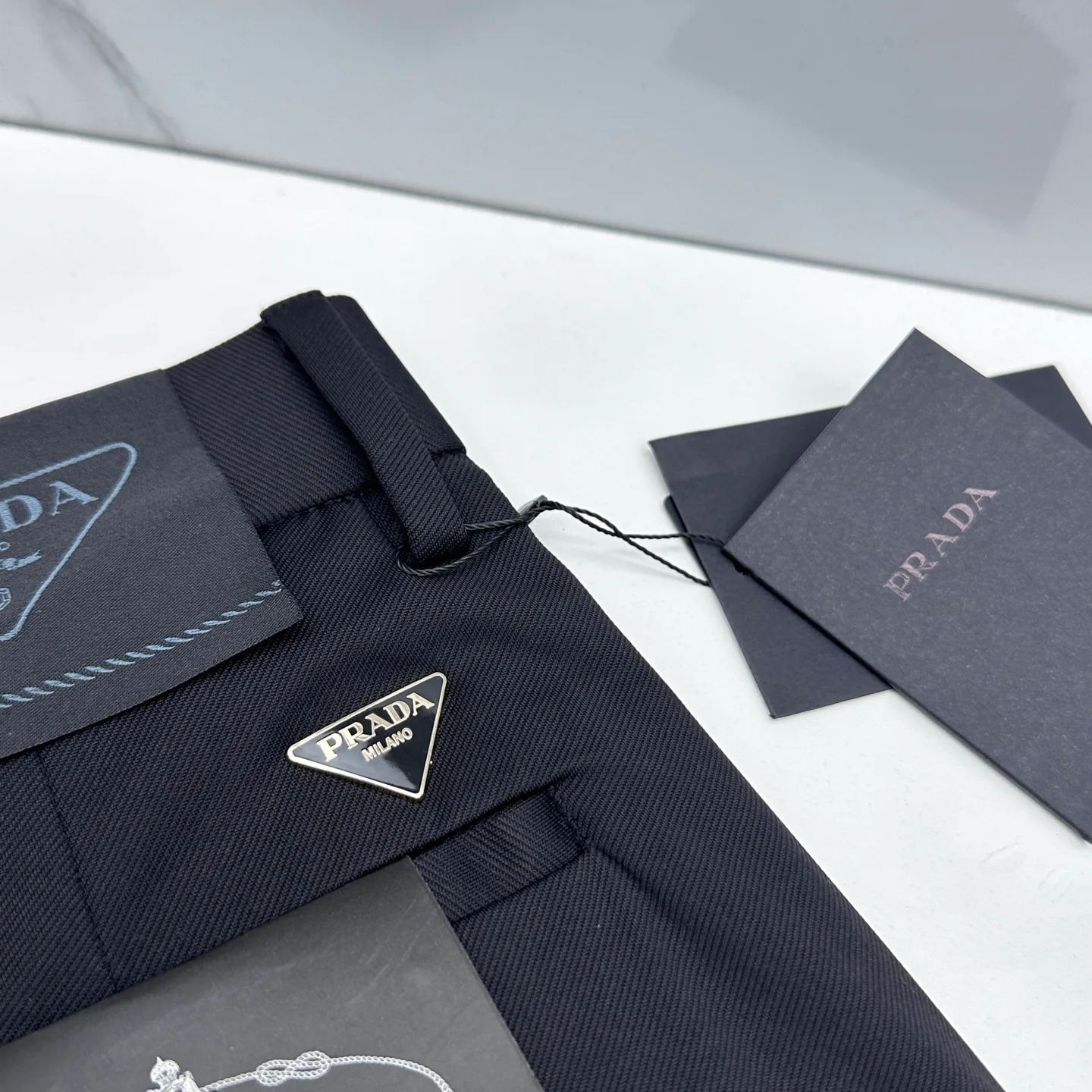 Брюки Мужские Prada 13118882