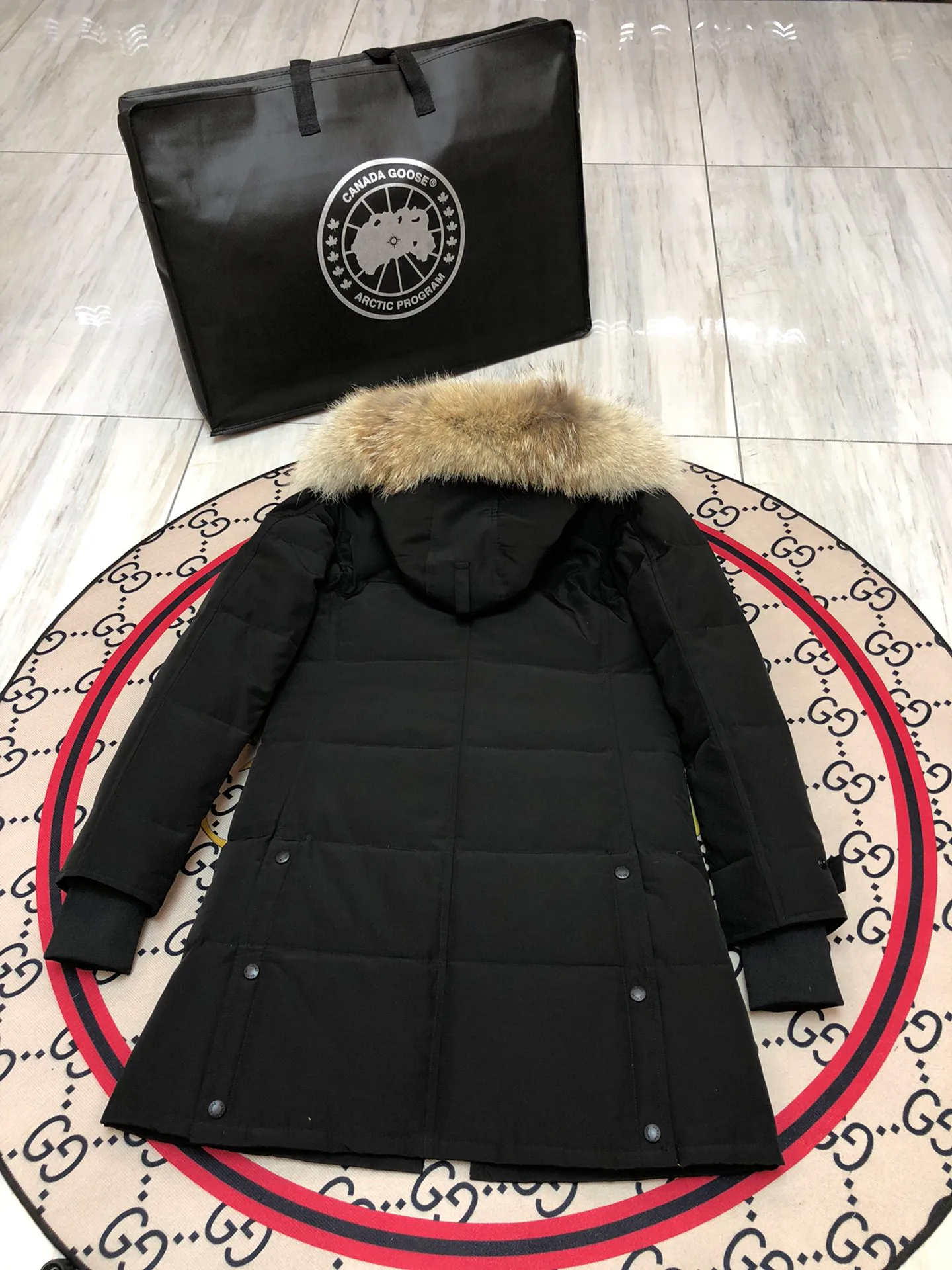 Куртки И Пуховики Женские Canada Goose 6556258