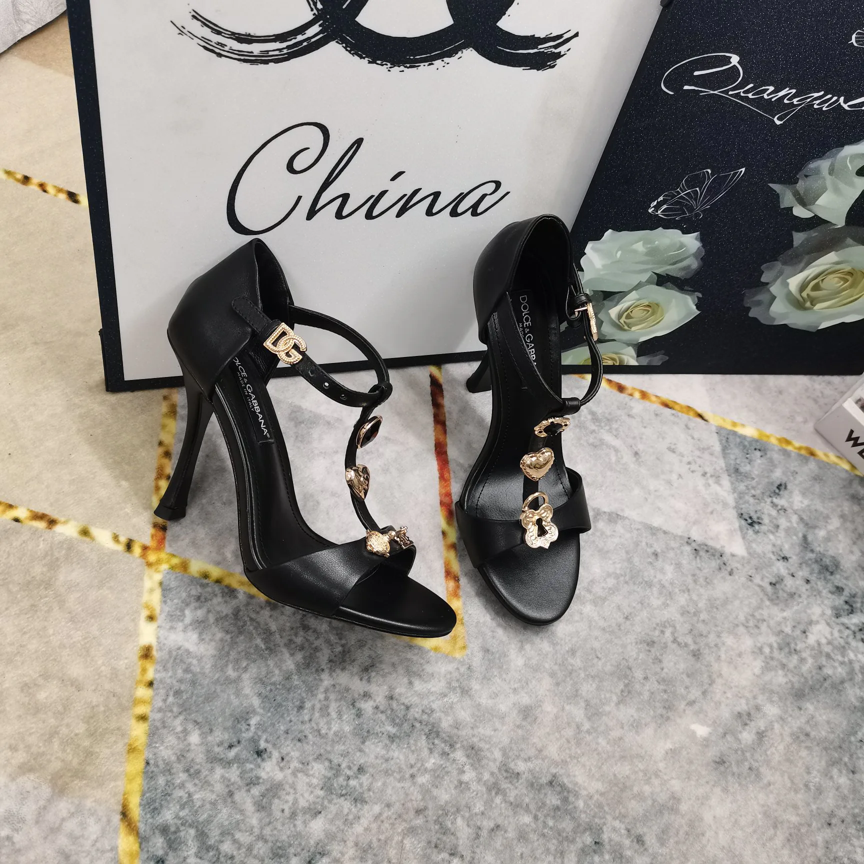 Босоножки Женские Dolce & Gabbana 11247970