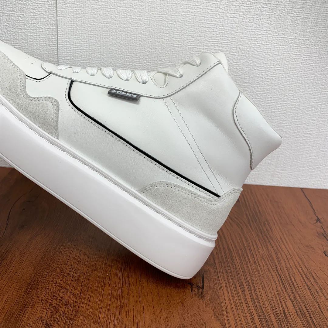 Кроссовки Мужские Prada 5608718